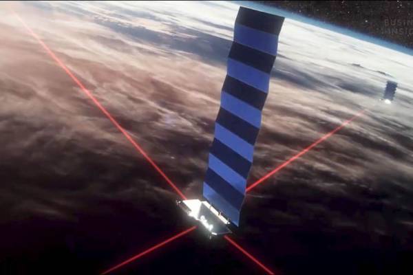 Dihantam Badai Matahari, 40 Satelit Starlink SpaceX Berguguran Jatuh ke Bumi