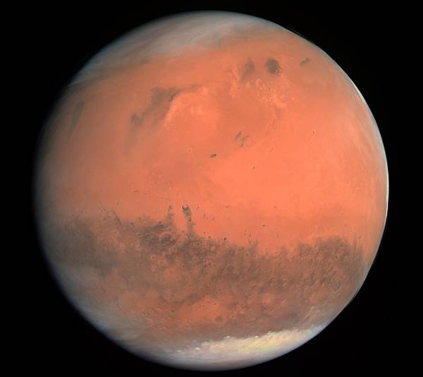 Los científicos han descubierto un motor productor de oxígeno, acercando las esperanzas de vida en Marte a la realidad.