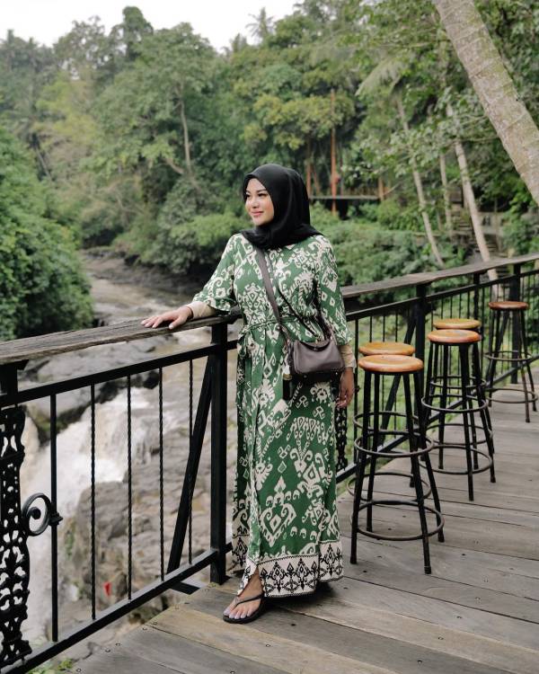 4 Artis Indonesia Jadi Istri Sultan, Nomor 2 Uang Bulanannya 3 Digit