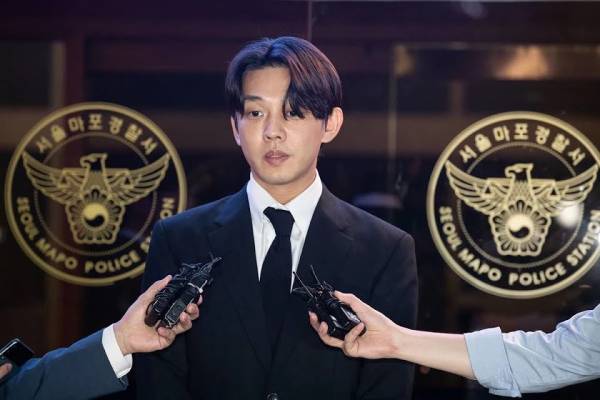 Yoo Ah In Dilempar Botol Kopi usai Surat Penangkapannya Ditolak