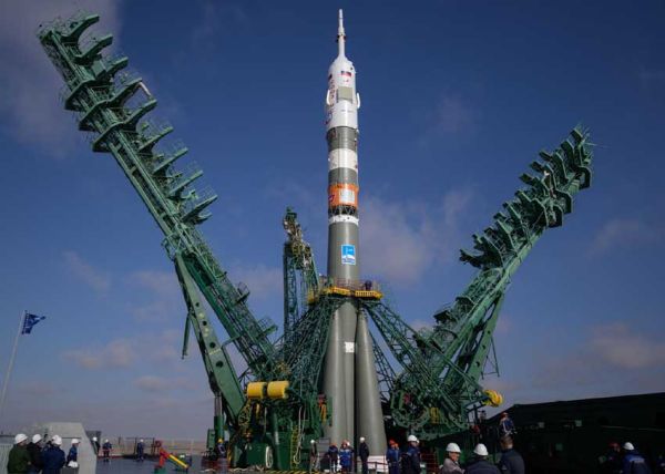 Rusia Keluarkan Roket Soyuz ke Landasan Peluncuran, Siap Kirim Misi MS-24 ke ISS