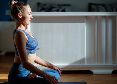 5 Aksi Yoga untuk Hilangkan Cemas, Cocok untuk Sambut 2024 dengan Lebih Tenang