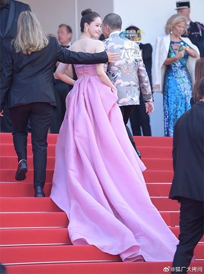Yoona SNSD Diduga Dapat Perlakukan Rasis dari Petugas Keamanan Festival Film Cannes 2024