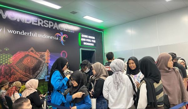 Wonderspace di Stasiun MRT Bundaran HI Ramai Diserbu Pengunjung