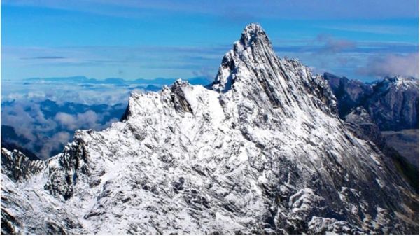 5 Gunung Terdingin di Indonesia, Ada yang Diselimuti Salju
