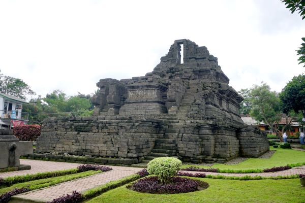 7 Tempat Wisata Sejarah di Malang, Menelusuri Jejak Masa Lalu