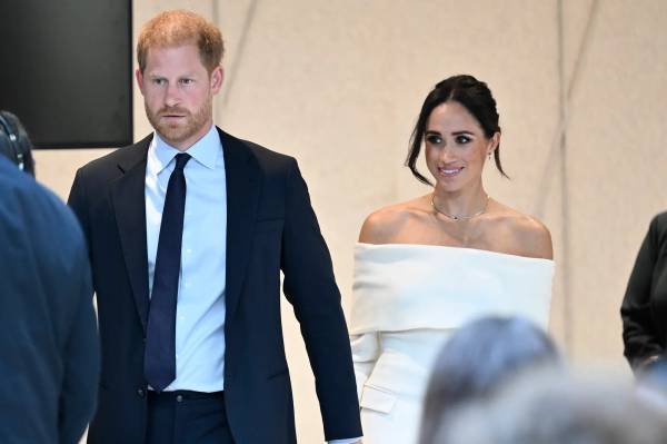 Pangeran William Sempat Larang Harry Nikahi Meghan Markle Gegera Tak Cocok dengan Keluarga Kerajaan